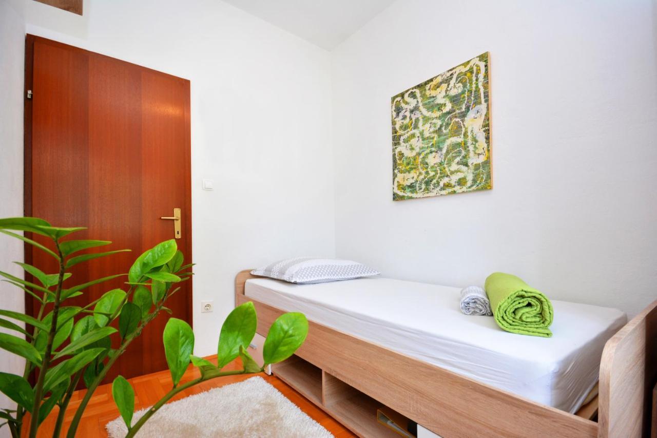 Klis Artsy Apartment מראה חיצוני תמונה