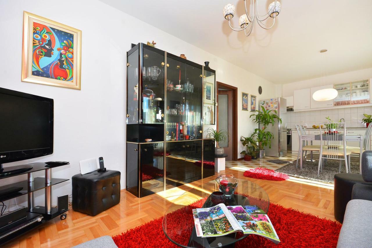 Klis Artsy Apartment מראה חיצוני תמונה